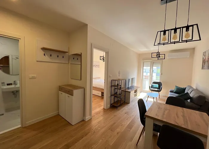 White Homes 49/71 - Point *