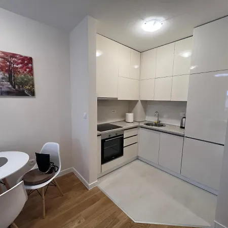 White Homes 49/71 - Point Podgorica