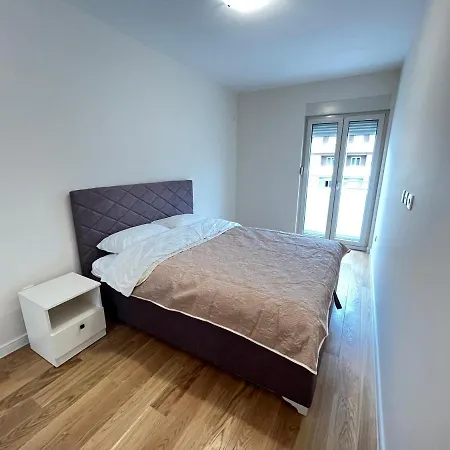 Apartment White Homes 49/71 - Point *