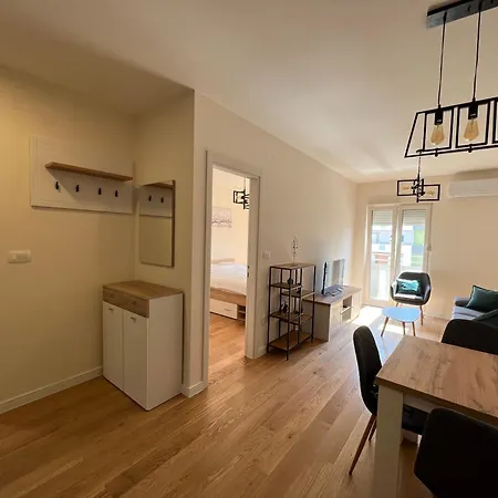 White Homes 49/71 - Point *