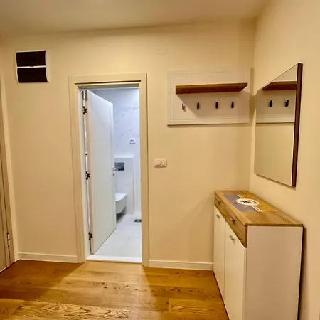 White Homes 49/71 - Point Apartament Podgorica